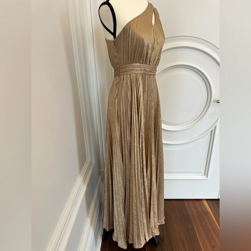 Ever New Elegant Gold Metallic One-Shoulder Cut Out Pleated Maxi Dress (Size 4) - Picture 12 of 15